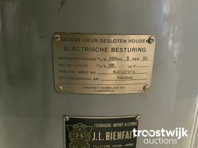 Freesmachine - afbeelding 15 van  23
