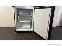 Freestanding fridge freezer hotpoint ffu3d x - afbeelding 3 van  3