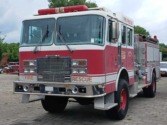 Freightliner - brandweerwagen - afbeelding 1 van  10