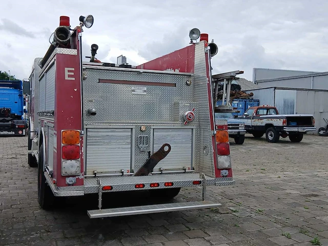 Freightliner - brandweerwagen - afbeelding 3 van  10