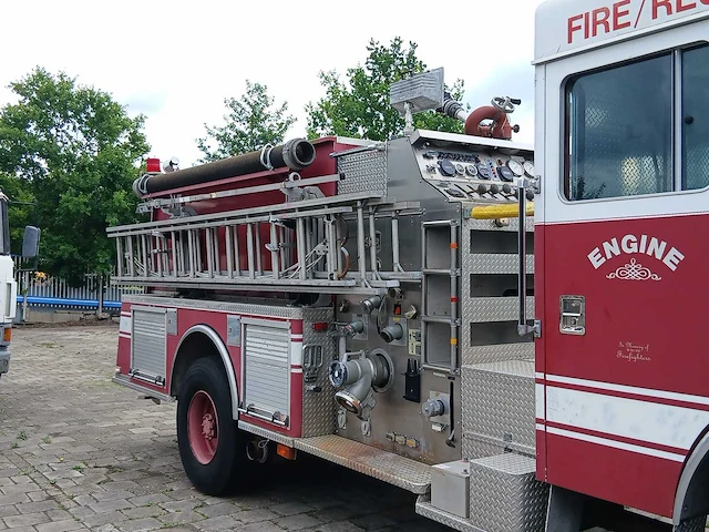 Freightliner - brandweerwagen - afbeelding 6 van  10