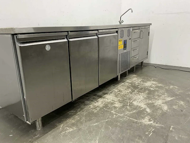Frenox - vrieswerkbank met spoeltafel - afbeelding 9 van  13