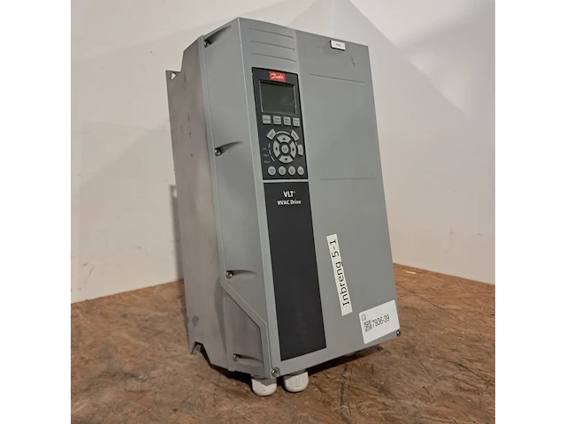 Frequentieregelaar 5.5kw, danfoss, 131b4224 fc-102, grijs / chroom - afbeelding 3 van  5