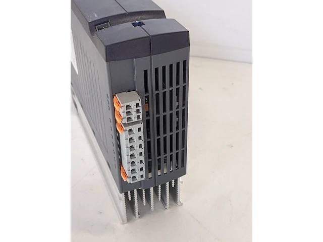 Frequentieregelaar bonfiglioli, vectron active acu 410-15 2 fa - afbeelding 5 van  8