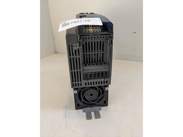Frequentieregelaar bonfiglioli, vectron agile agl402-15 2 fa - afbeelding 6 van  9