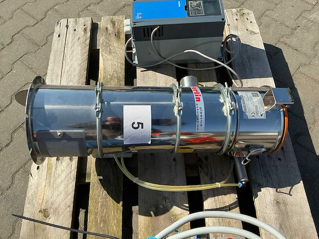 Frequentieregelaar + hopperloader + waterpomp - afbeelding 8 van  10
