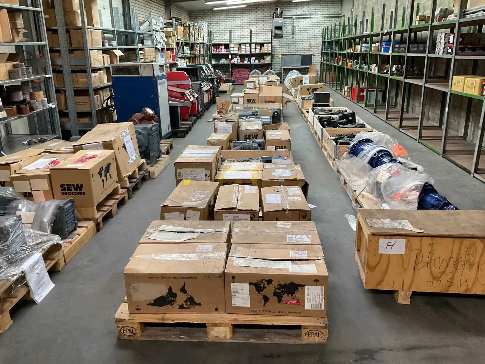 Frequentieregelaars en elektromateriaal