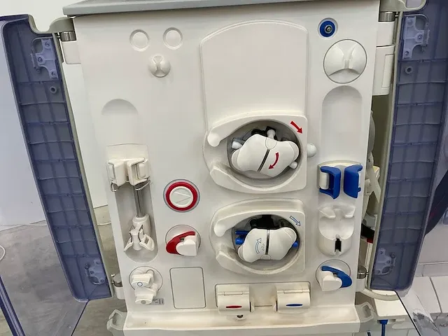 Fresenius - 5008 - dialysis equipment (6x) - afbeelding 3 van  29
