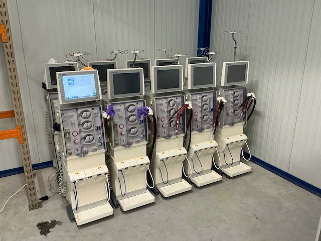 Fresenius - 5008 cordiax - dialyse toestellen - afbeelding 2 van  7