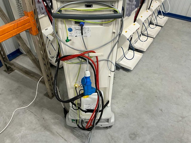 Fresenius - 5008 cordiax - dialyse toestellen - afbeelding 5 van  7