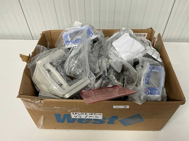 Fresenius - optima vs/ms - doos met spare parts - afbeelding 1 van  3