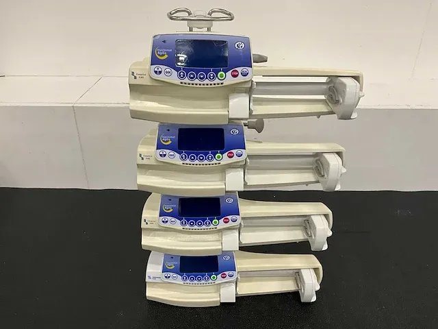 Fresenius kabi - injectomat agilia - infuuspompen (4x) - afbeelding 2 van  4