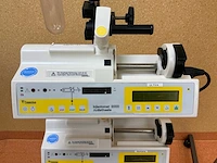Fresenius medical care inject 2000 spuitpomp (2x) - afbeelding 2 van  6