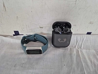 Fresh 'n rebel twins 3+ tip - true wireless in-ear headphones - storm grey + fitbit charge 5 - activity tracker - horloge met stappenteller - staalblauw - afbeelding 2 van  2
