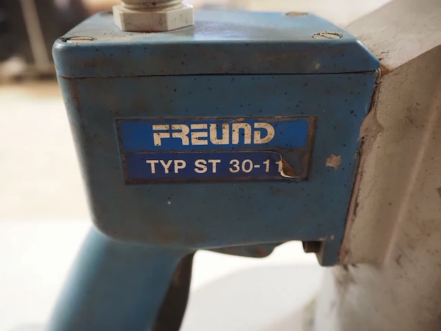 Freund - afbeelding 7 van  7
