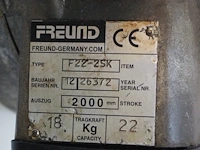 Freund - afbeelding 8 van  8