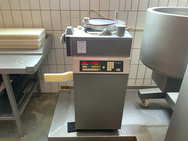 Frey kompakta 2 vul en portioneermachine - afbeelding 1 van  9