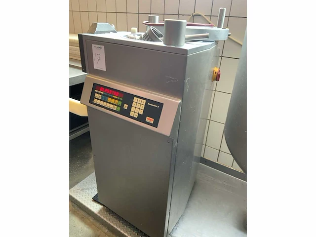 Frey kompakta 2 vul en portioneermachine - afbeelding 9 van  9