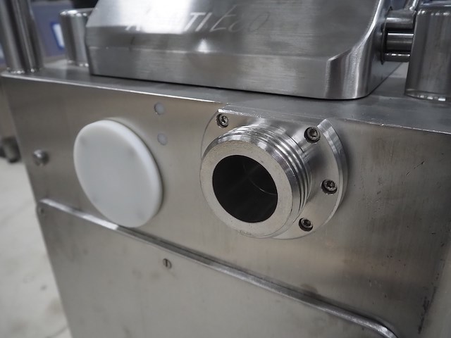 Frey - afbeelding 17 van  17