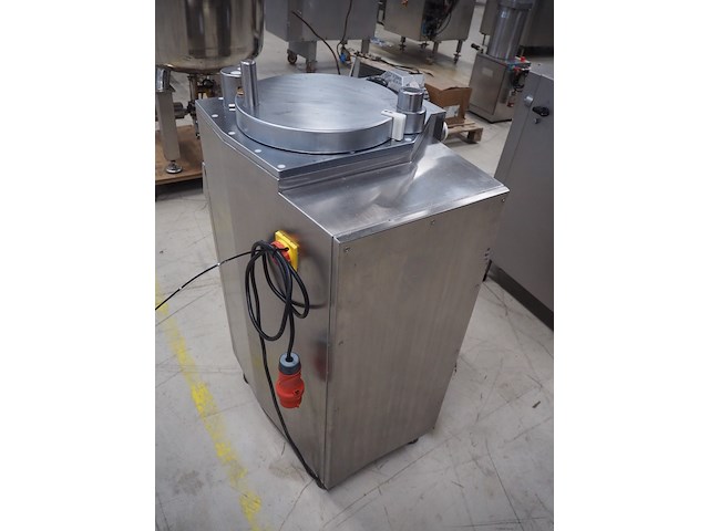 Frey - afbeelding 3 van  9