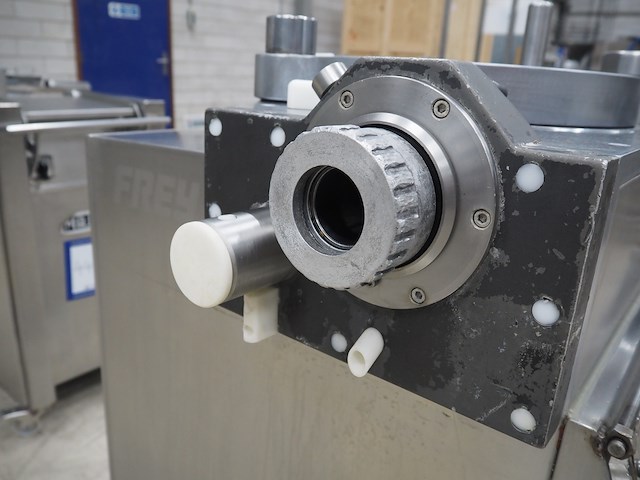 Frey - afbeelding 10 van  11