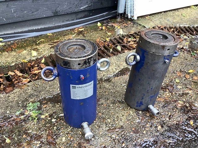 Freyssinet enarpac cll10010 hydraulische pers (2x) - afbeelding 2 van  3