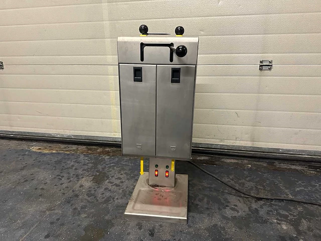 Fri-jado satesaus verwarmer/dispenser - afbeelding 1 van  5
