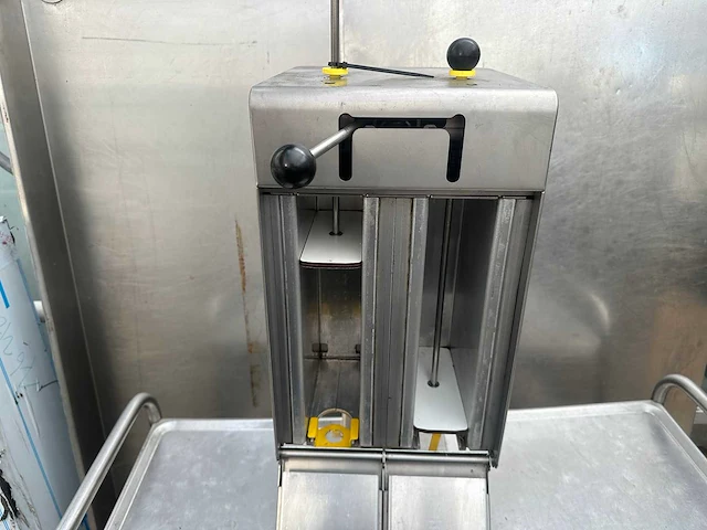 Fri-jado satesaus verwarmer/dispenser - afbeelding 5 van  5