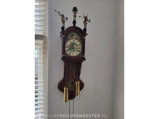 Friese staartklok , bruin - afbeelding 1 van  1