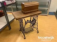 Frigga nostalgische naaimachine (c) - afbeelding 2 van  4