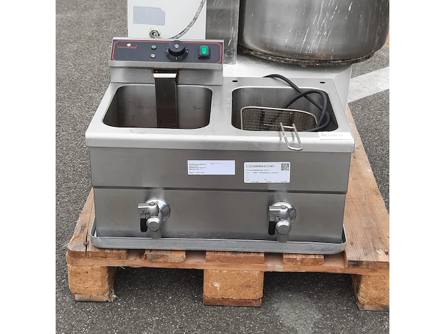 Friteuse, caterchef - afbeelding 2 van  7