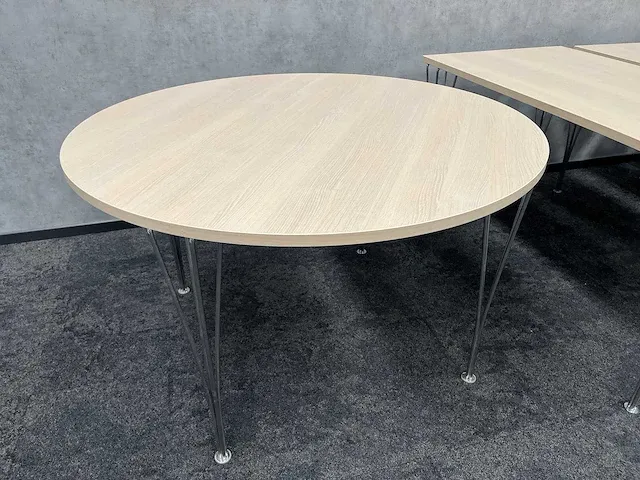 Fritz hansen 'super ellipse' - design kantinetafel (5x) - afbeelding 11 van  19