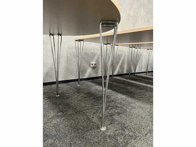 Fritz hansen 'super ellipse' - design kantinetafel (5x) - afbeelding 14 van  19