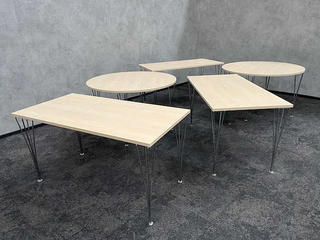 Fritz hansen 'super ellipse' - design kantinetafel (5x) - afbeelding 1 van  19