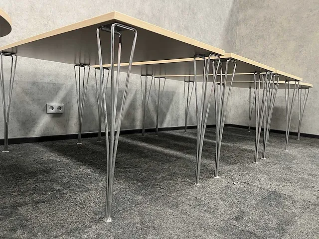 Fritz hansen 'super ellipse' - design kantinetafel (5x) - afbeelding 4 van  19