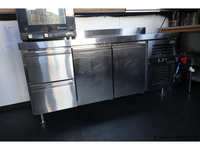 Friulinox horeca koelwerkbank - 180x70x96cm - afbeelding 1 van  5