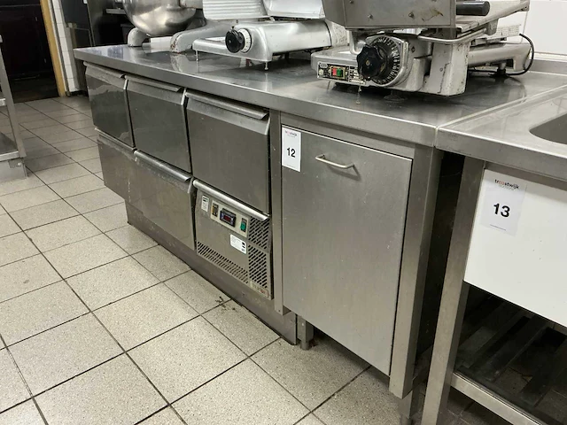 Friulinox koelwerkbank - afbeelding 2 van  7