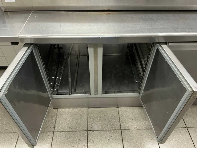 Friulinox koelwerkbank - afbeelding 2 van  6