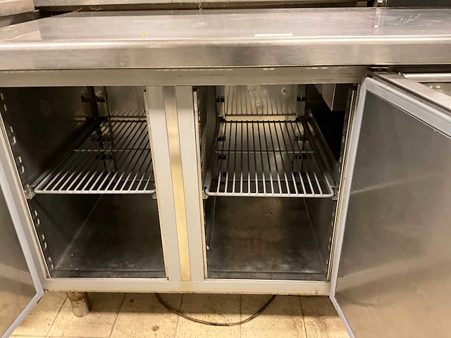 Friulinox tr37 silve koelwerkbank - afbeelding 4 van  8