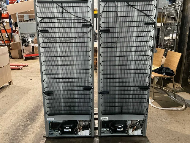 Frizec bonn275-nf-040ci koel-vriescombinatie (2x) - afbeelding 8 van  11