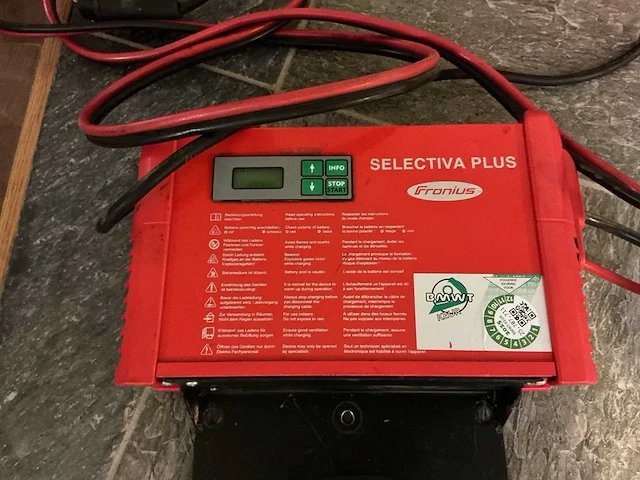 Fronius - 48v 50a - acculaders - afbeelding 1 van  3