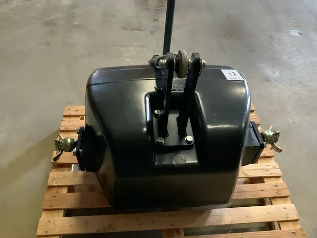 Frontgewicht “800 kg” - afbeelding 5 van  7