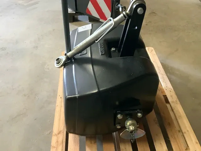 Frontgewicht “800 kg” - afbeelding 6 van  7