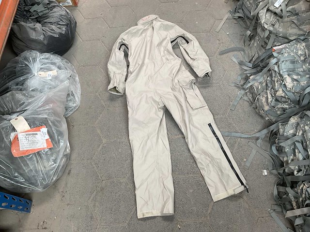 Fuel handler’s coverall - afbeelding 3 van  5
