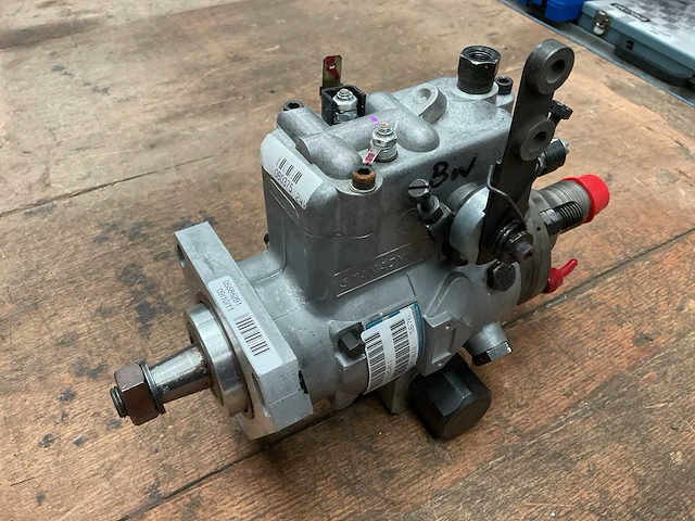Fuel injection pump - afbeelding 1 van  5