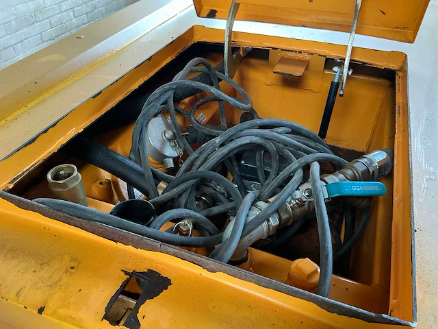 Fuel proof brandstoftank - afbeelding 3 van  17