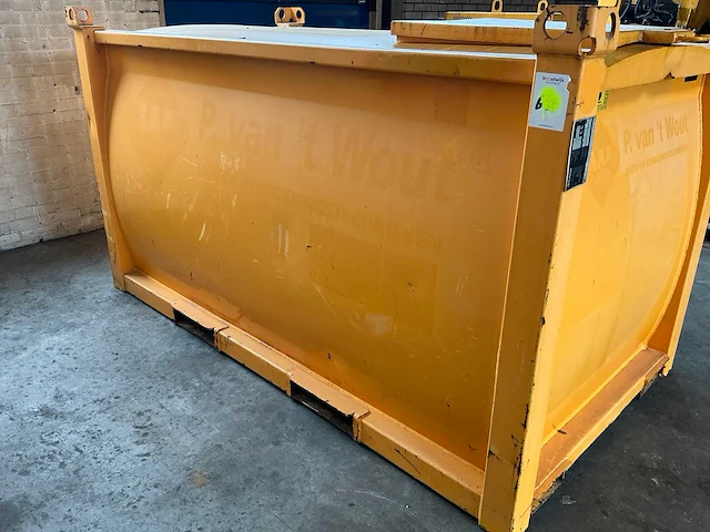 Fuel proof brandstoftank - afbeelding 12 van  17
