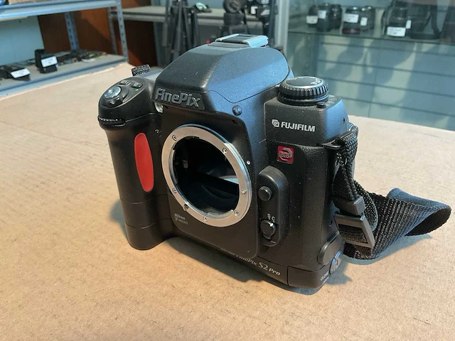 Fujifilm finepix s2 pro digitale fotocamera - afbeelding 2 van  4