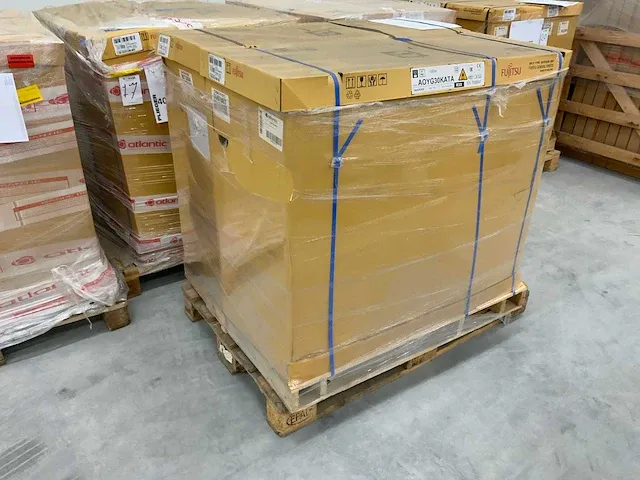 Fujitsu aoyg30kata inverter buiten unit (2x) - afbeelding 2 van  4