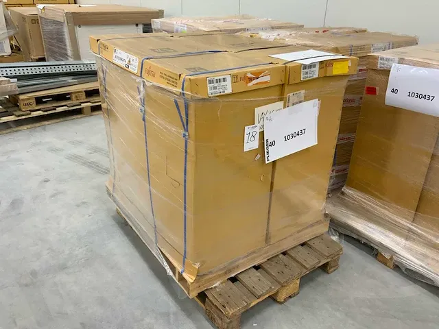 Fujitsu aoyg30kata inverter buiten unit (2x) - afbeelding 3 van  4